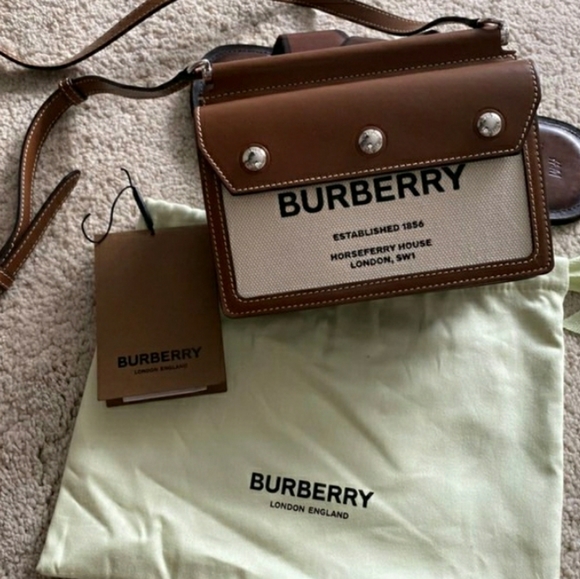 SOLD- BN never used! Burberry mini horseferry - Picture 4 of 6